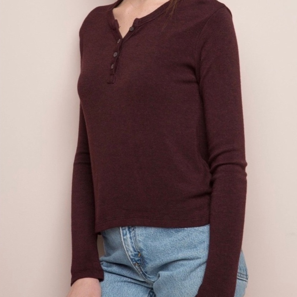 BRANDY MELVILLE BUNDLE!!! 💞💞 - Picture 6 of 11